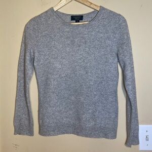 Cashmere Luxury scoop neck sweater grey